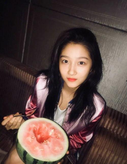 吃瓜拍照影视大全,吃瓜拍照大集合