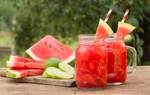 吃瓜和饮料,夏日消暑新风尚